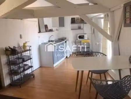 cholet hypercentre – 35 77 m² de charme sous les poutres