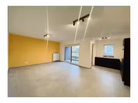 appartement à louer à rue du vicinal 30 libramont-chevigny (vbe70600)