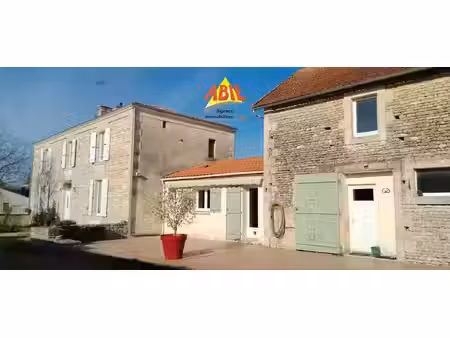 maison en pierres de 180m2 sur plus de 2 hectares de terrain