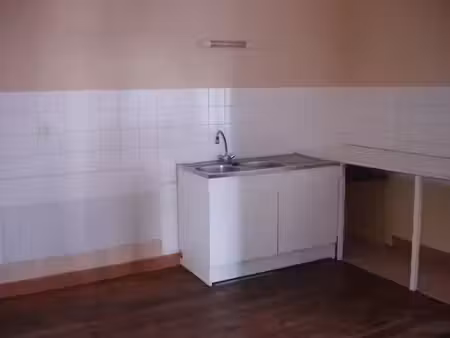 location appartement 4 pièces 81 m² à pontorson (50170)