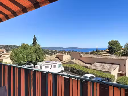mazet duplex vue mer & collines avec terrasse & parking à cavalaire sur mer