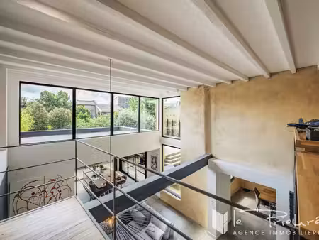 superbe réhabilitation contemporaine dans un esprit loft aux portes d'albi avec piscine et