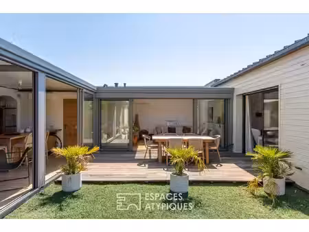 maison contemporaine entre lumière et confort
