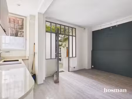 appartement 2 pièces 28 m² - traversant calme sur cour - rue de ménilmontant  paris