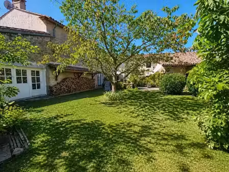 vente maison 7 pièces 290 m² à noaillan (33730)  285 000 €