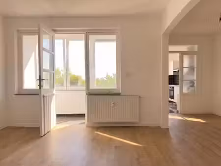 duplex 2 chambres sur leeuw-saint-pierre