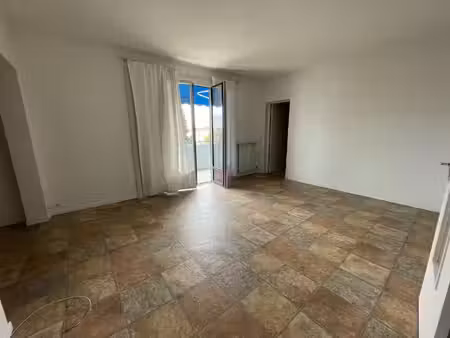 location appartement 5 pièces 102 m² à billère (64140)