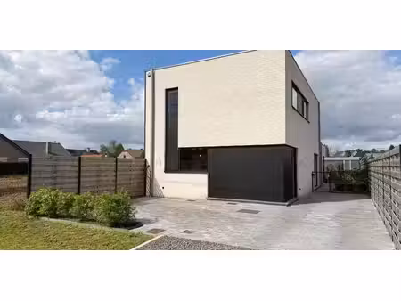 maison à vendre à heppen pour € 439.000 avec 4 chambres à coucher