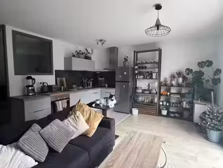 location appartement 3 pièces 55 m² à mérignac (33700)