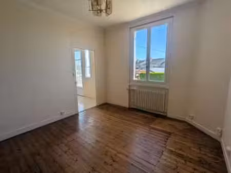 vente maison à segre (49500) : à vendre / 65m² segre