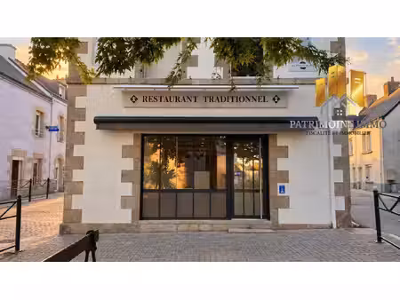 local commercial polyvalent avec accès pmr