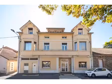 475 m². 16 chambres. 3 studios. et surtout… une multitude de vies possibles !