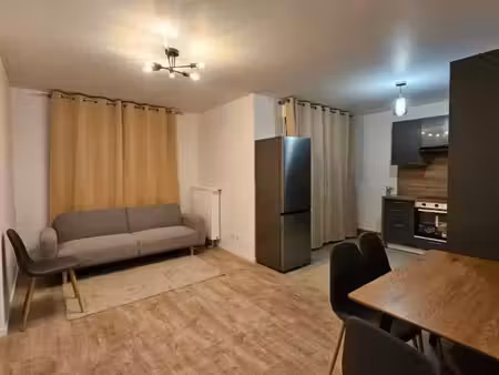 t3 / 62m² / fort d'aubervilliers (ligne 7)