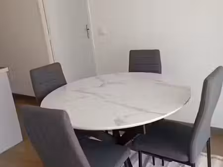 location meublée appartement 3 pièces 63 m² à cergy (95000)  1 480 €
