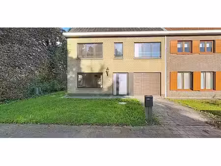 ruime gezinswoning met 4 slaapkamers en grote tuin in sint-andries