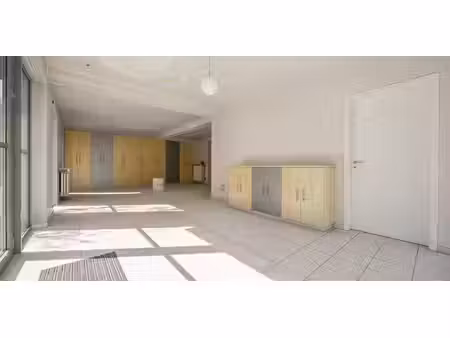 bien commercial à vendre à izegem pour € 199.000