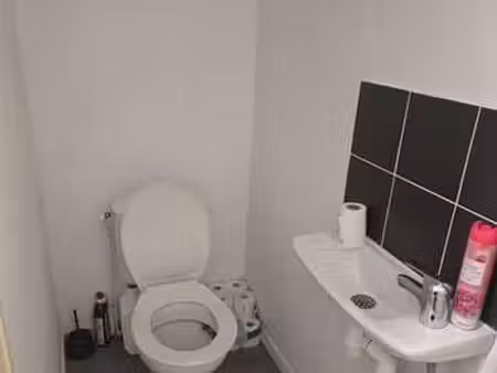 location appartement t1 meublé à carignan-de-bordeaux (33360) : à louer t1 meublé / 12m² c