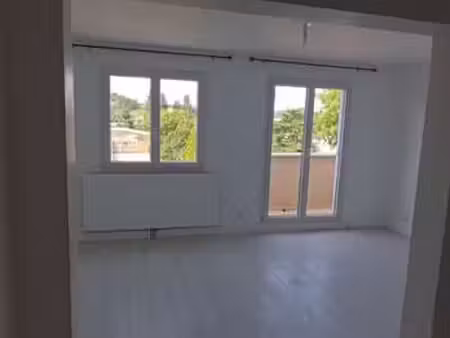 location appartement 3 pièces à marly-le-roi (78160) : à louer 3 pièces / 60m² marly-le-ro