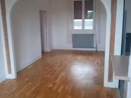 location maison à montluçon (03100) : à louer / 61m² montluçon