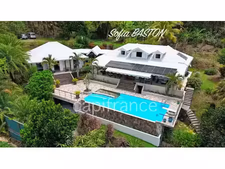 vente maison 8 pièces 227 m² à schoelcher (97233)  1 349 000 €