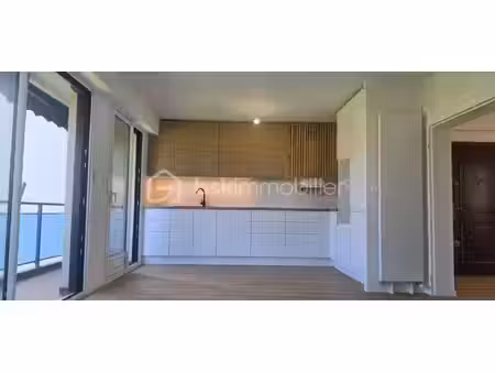 billère aux portes de pau– appartement t5 entièrement rénové avec vue dégagée et garage