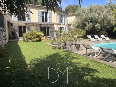 charmante villa à quelques minutes à pied de la plage.