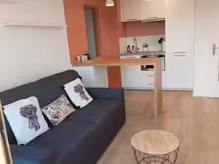 location appartement 1 pièce 22 m² à six-fours-les-plages (83140)