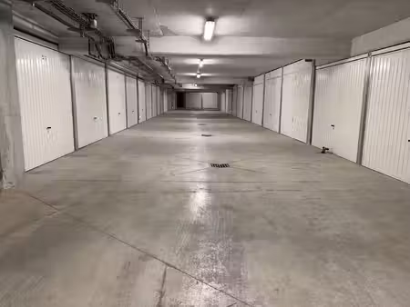 vente garage 32 m² saint-cyr-sur-mer (83270)