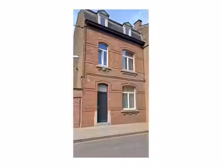 bien divers à vendre à rue marie henriette 3 namur (vbe70415)