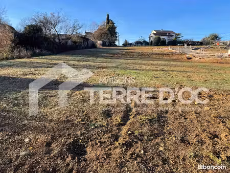 terrain 541 m² carlus