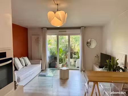 appartement 3 pièces 52m balcon et 2 parking - aucun travaux à prévoir