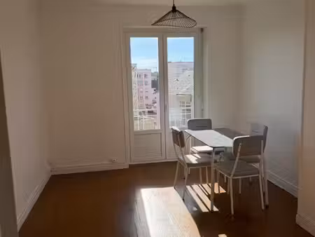 t3 lumineux traversant avec balcon  sans vis-à-vis – dijon quartier carnot
