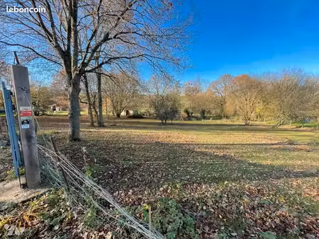 terrain 1 200 m² fontaine en bray