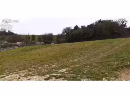 terrain 827 m² foucarmont