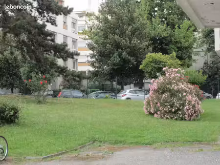/ appt - t2 / montaudran - st exupery/