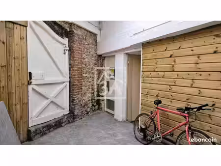 studio 1 pièce 14 m²