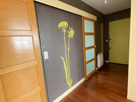 appartement type f3 de 64 m2 avec garage