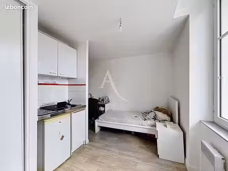 studio 1 pièce 17 m²