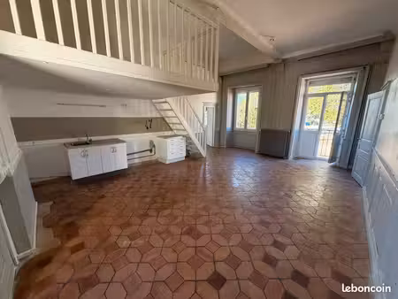 f4 la fouillouse + garage