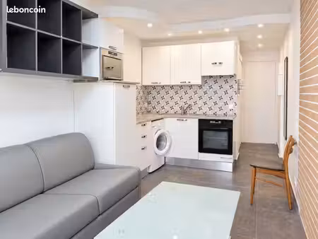 studio 21 m² avec balcon rue caffarelli  nice