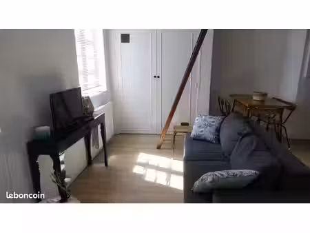toulouse — bel appartement t2 de 25 m² rénové (halle aux grains / françois verdier)