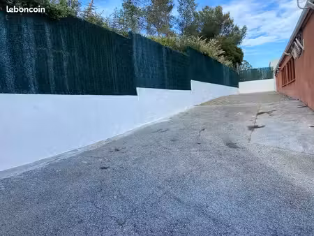 terrain/parking