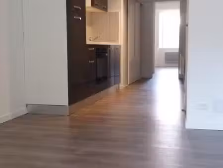 t2 · 45 m² · cœur de village · calme & ensoleillé
