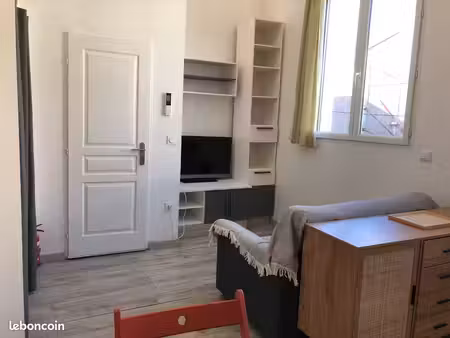 studio meuble