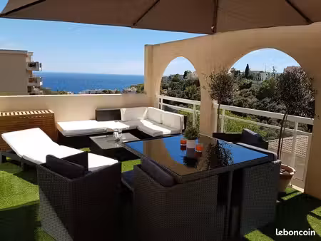2 piéces meublé avec magnifique terrasse de 25 m2
