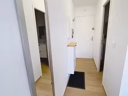 studio 1 pièce 18 m²