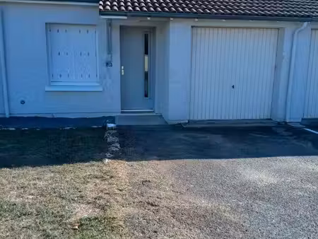 petite maison plain-pied avec garage et jardin