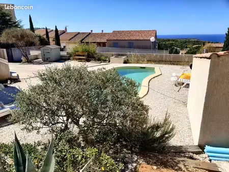 villa avec jardin  piscine & vue panoramique mer