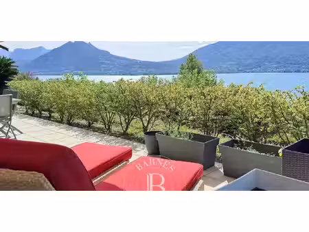 appartement avec terrasse et piscine annecy (74)