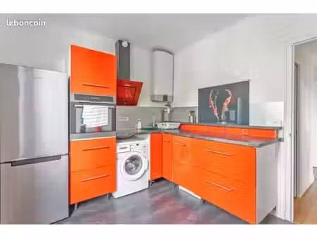 t2 meublé de 47 m² avec balcon – bagneux